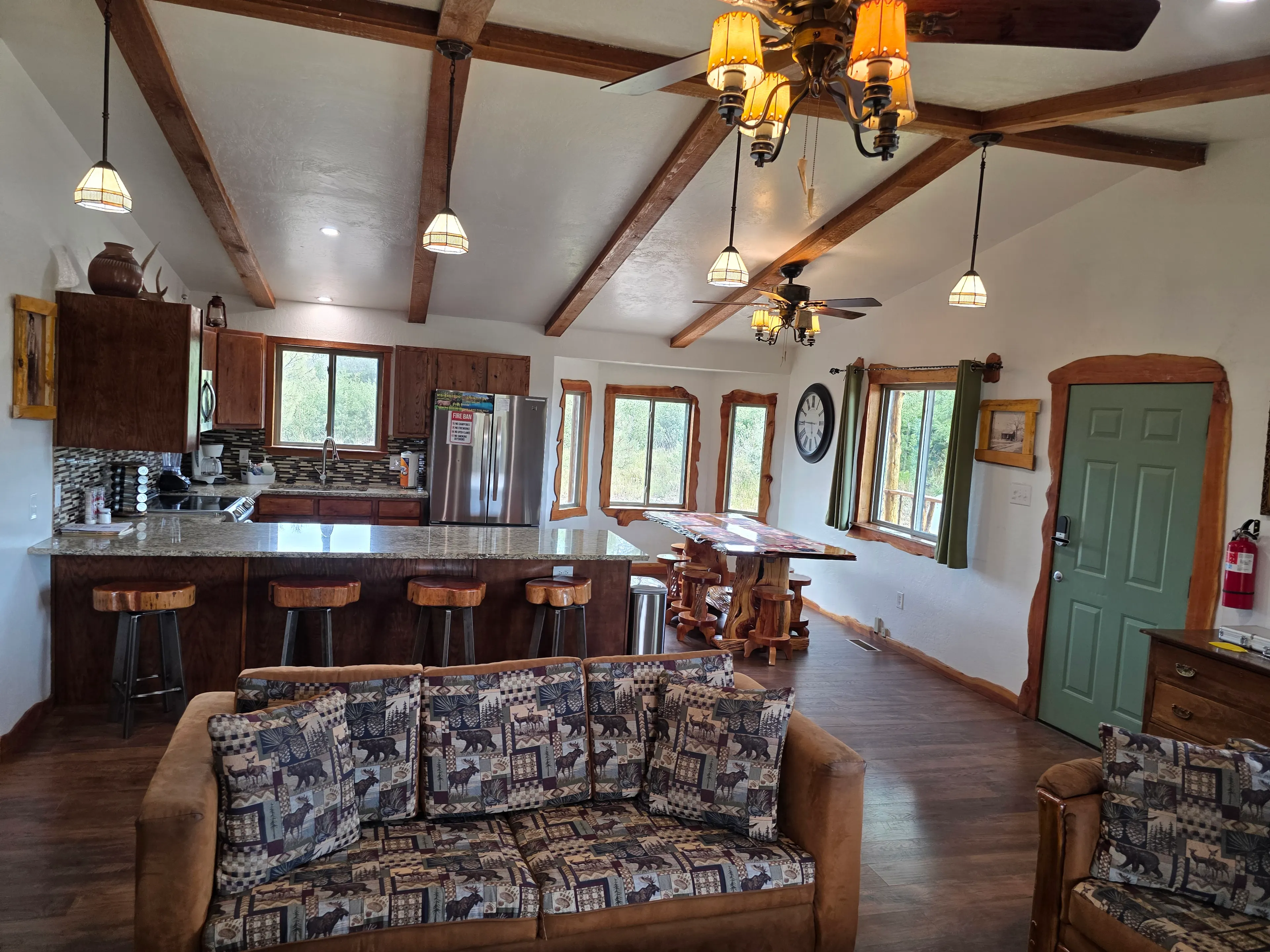 open-plan living kitchen dining