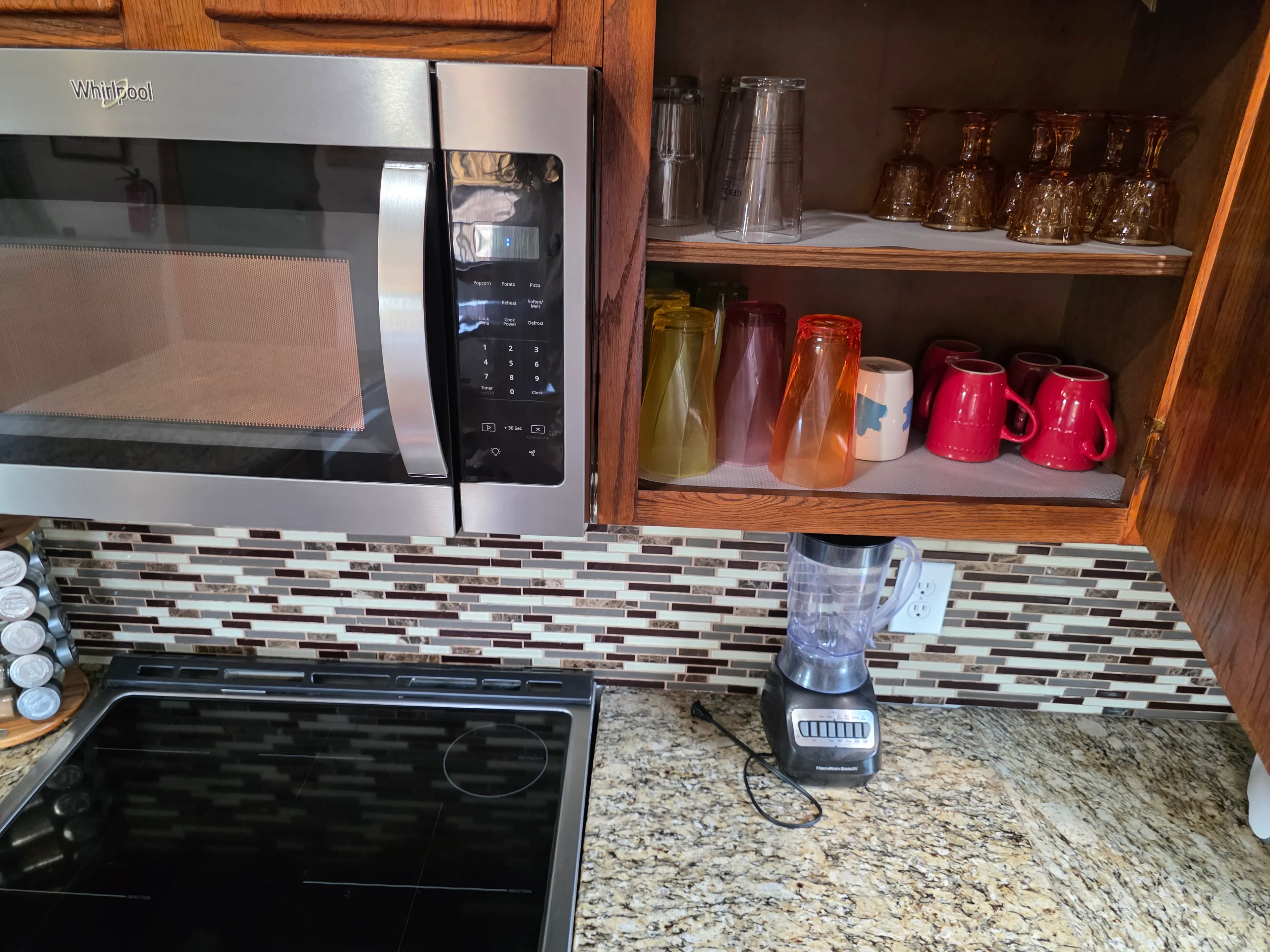 glasses and mugs cabinet