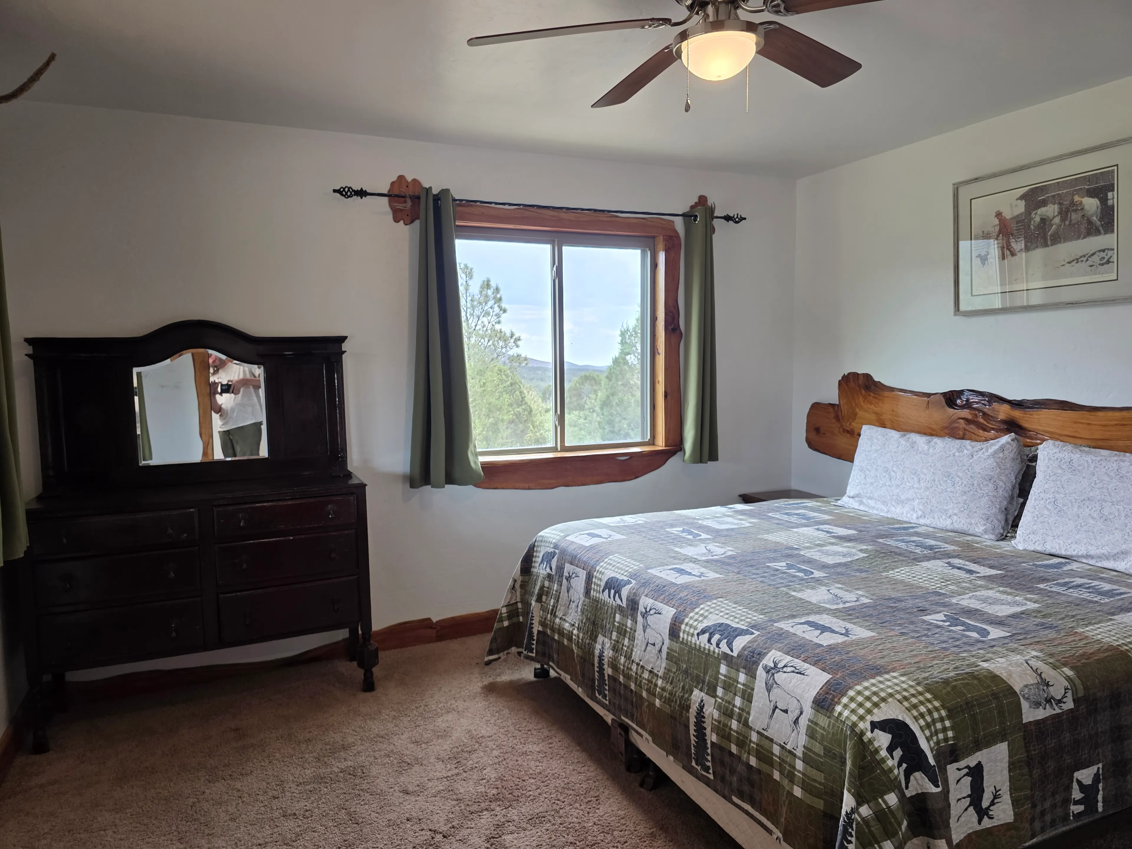 King bed, live-edge headboard