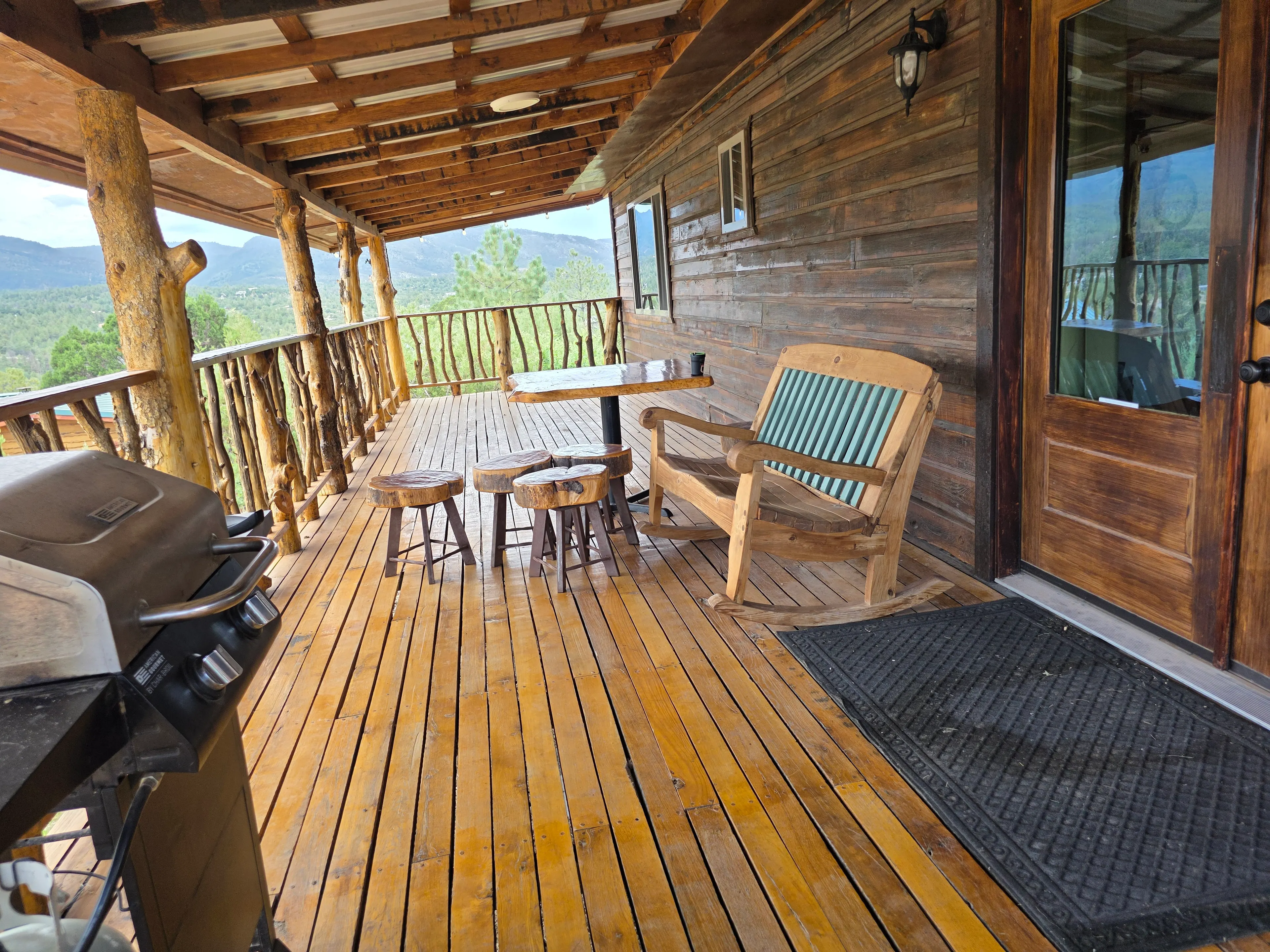 Covered deck dining and seating