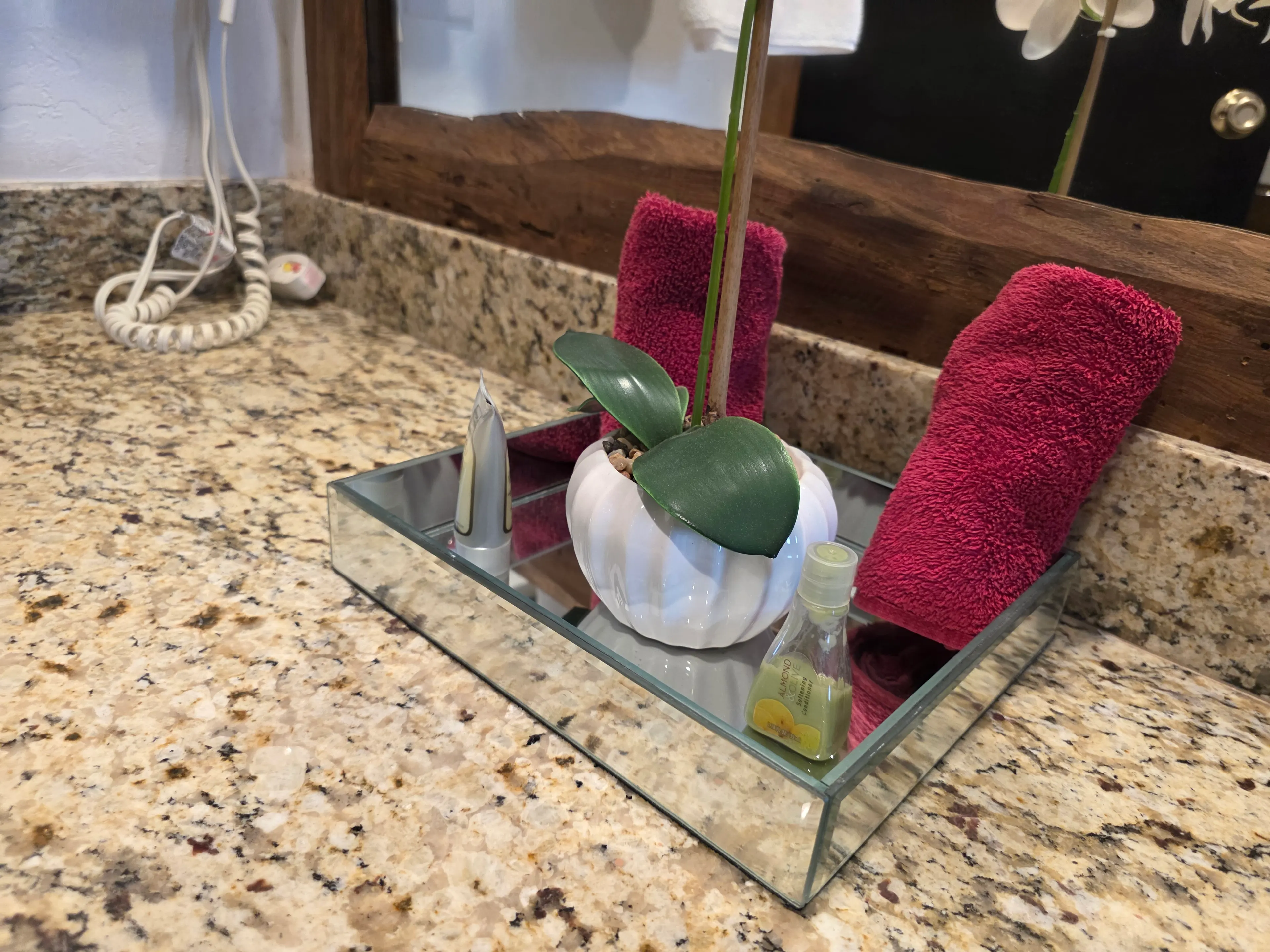 mirrored tray with toiletries